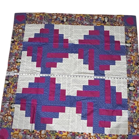 Quilt Top - unfinished quilt Lap size Vibrant Cat Fabric Edge - Picture 2 of 6